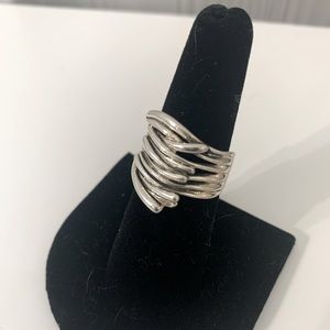 Modernist sterling silver ring by Hagit Gorali. Size 7.